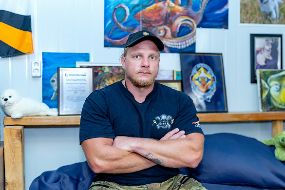 Своих не бросает: как ветеран СВО спасает людей и тюленей с господдержкой